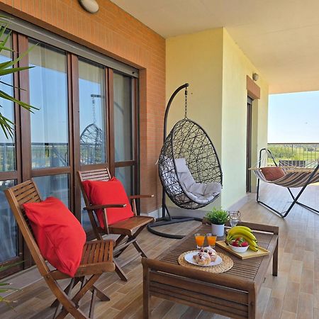 Golden Hour Apartment - Panoramic Terrace Fiumicino Dış mekan fotoğraf