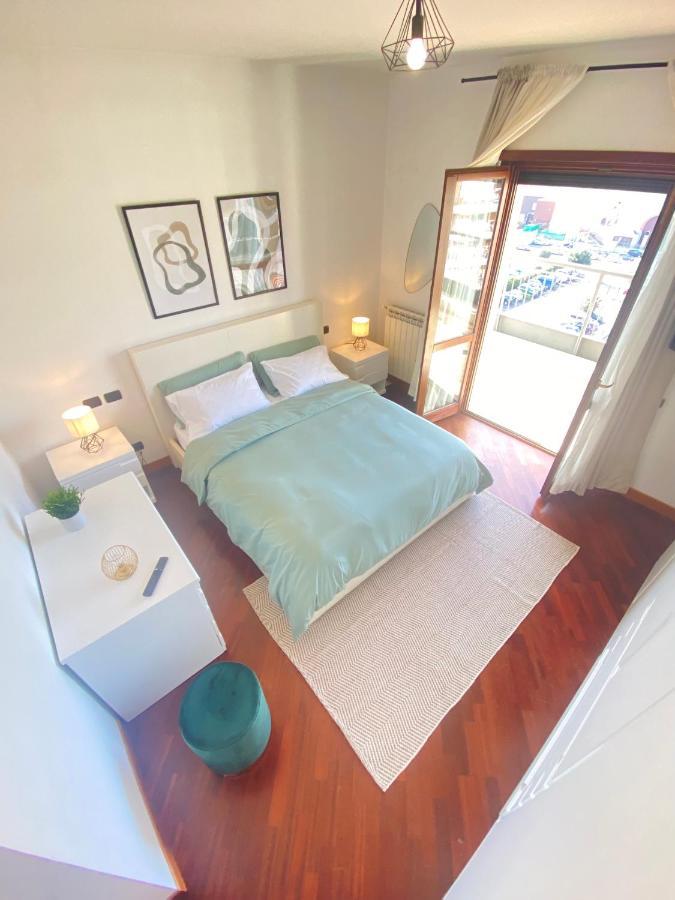 Golden Hour Apartment - Panoramic Terrace Fiumicino Dış mekan fotoğraf