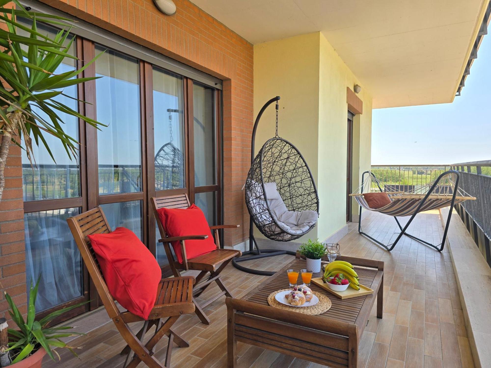 Golden Hour Apartment - Panoramic Terrace Fiumicino Dış mekan fotoğraf